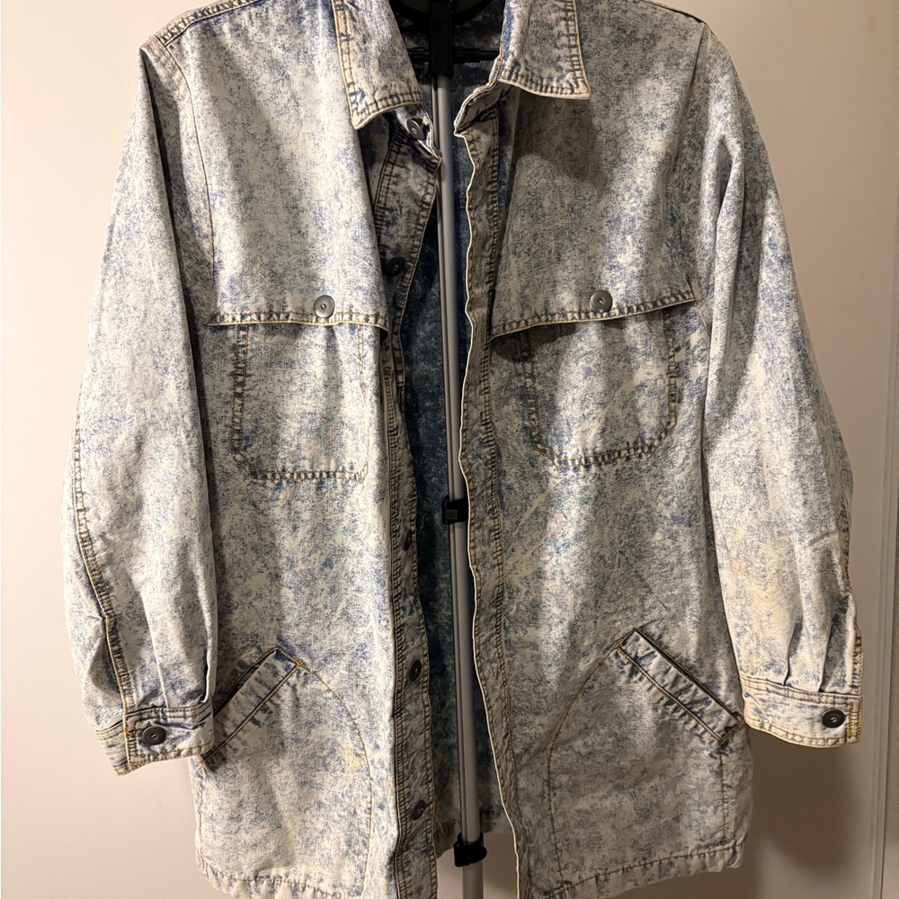 Gallery Light Wash Denim Jacket